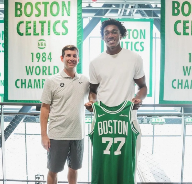 乐鱼体育官方网站-Scotto:凯尔特人和46号秀阿马里-威廉姆斯签下一份双向合同