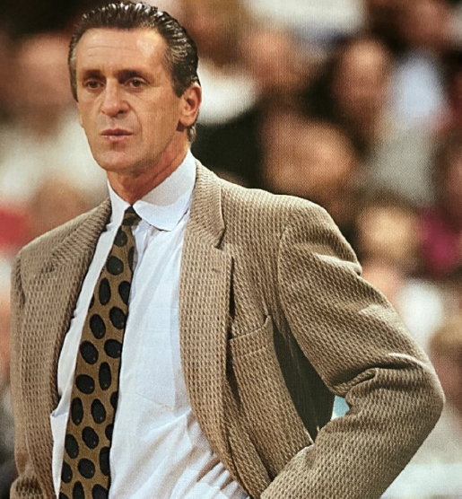 乐鱼体育下载-湖人官宣:2月23日为帕特-莱利雕像揭幕 曾助紫金军6夺总冠军