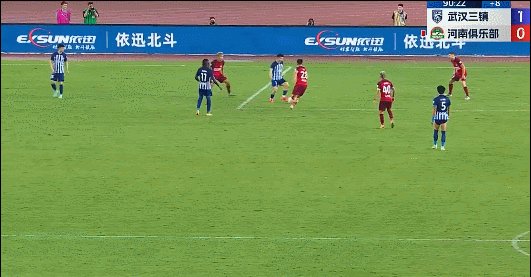 1727618441035080894.gif 乐鱼体育下载-【中超】若卡补射徐浩峰被罚下 三镇1比0胜十人河南