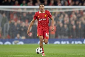 斯洛特:阿诺德续约情况被高度关注因实力出众 内部不会讨论此事