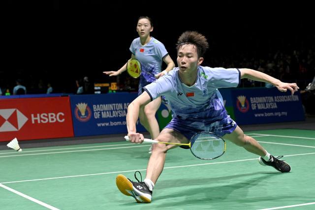 泰国赛蒋振邦魏雅欣爆冷一轮游 混双还得看“凤凰”